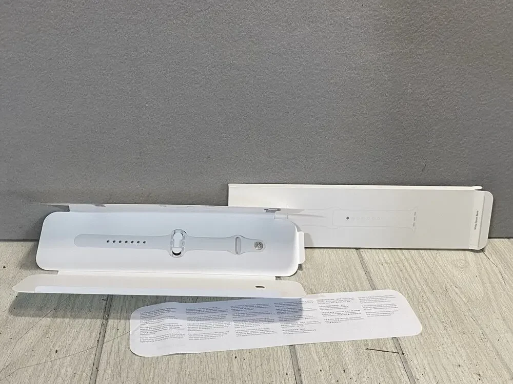 Apple White Sport Band for Apple Watch Series 8 One Size 41mm